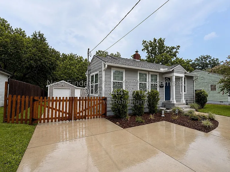 1293 Hamilton St — Photo 4
