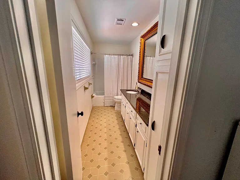 442 Cove Dr NE — Photo 30
