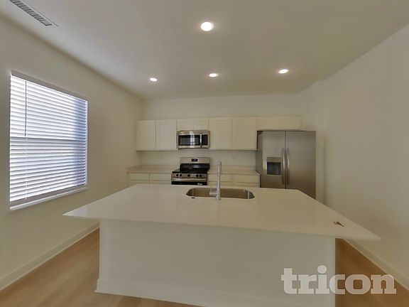 5th image of 11815 Moorfield Ln