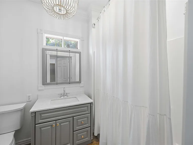 208 Archer St — Photo 21