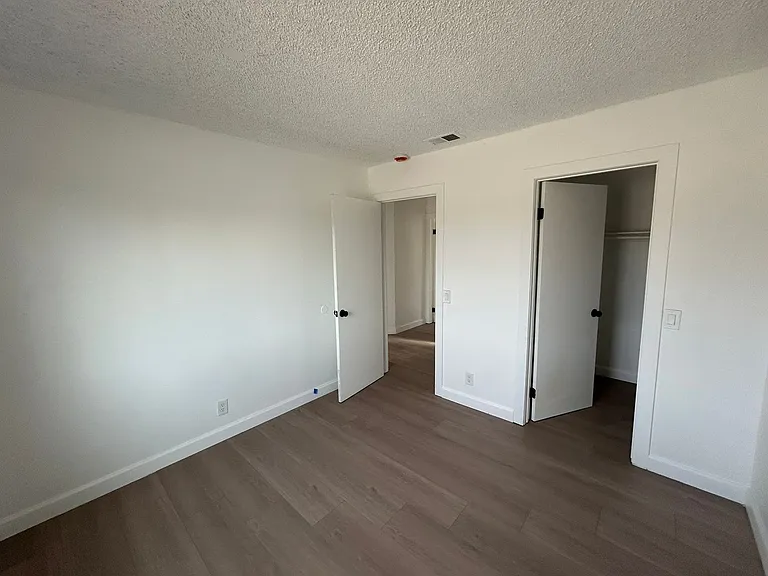 12040 Woodbridge Dr — Photo 18