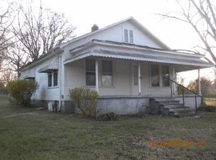 802 W Cherokee St, Chesnee, SC 29323