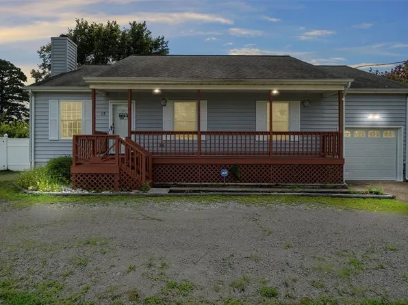 13 Dandy Point Rd, Hampton, VA 23664