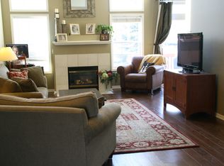 9378 Rath Pl, Eden Prairie, MN 55347