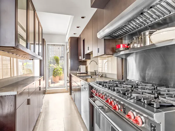 120 Central Park South image 5 of 15