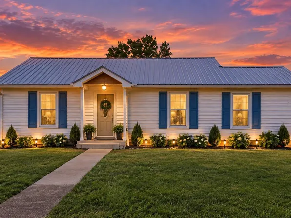 817 Bellows Mill Rd, Harrodsburg, KY 40330