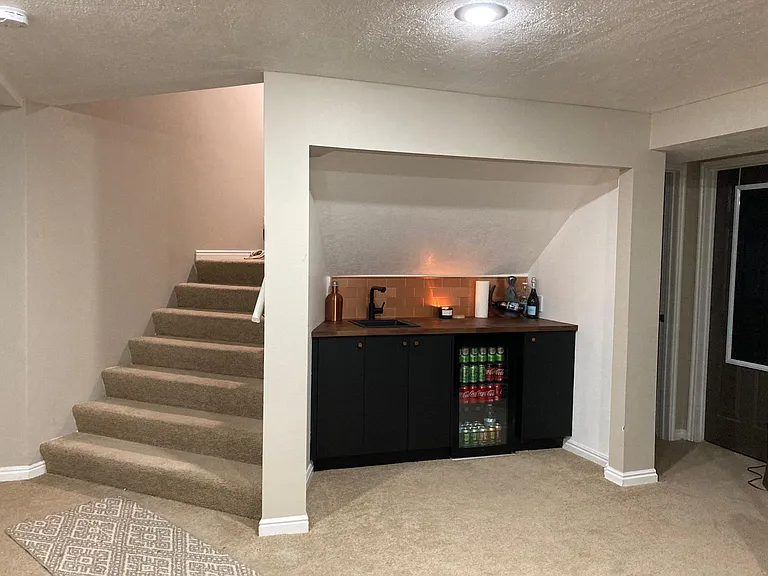 Basement Living/Wet bar