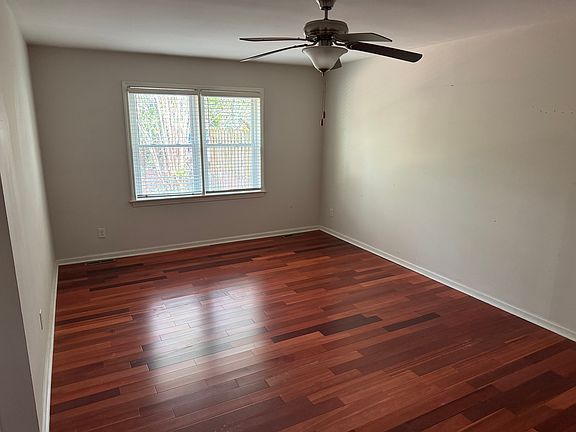 5th image of 3404 Regency Dr