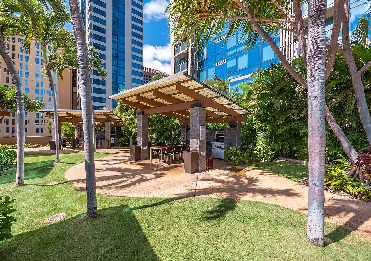 1200 Queen Emma St — Photo 2