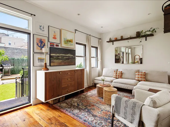 161 Jackson St APT 1, Brooklyn, NY 11211