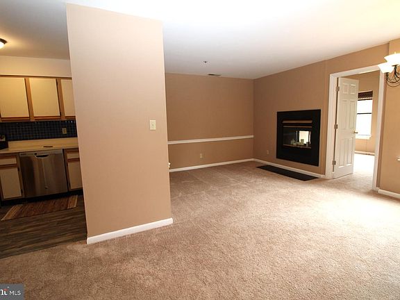 4th image of 13407 Shady Knoll Dr APT 112G
