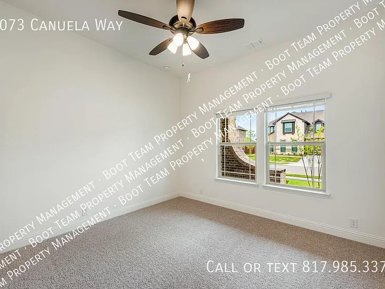 1073 Canuela Way — Photo 8