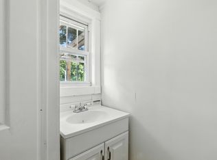 877 W Lombard St, Baltimore, MD 21201