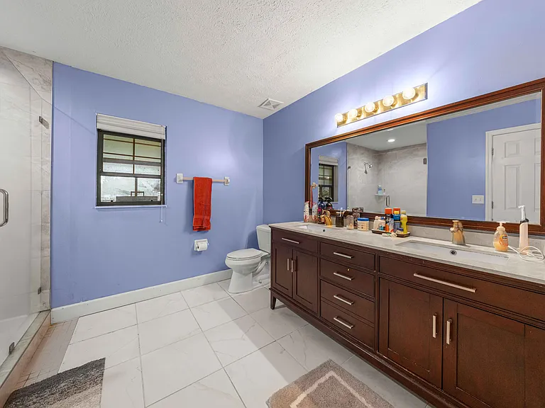 18400 NW 88th Avenue Rd — Photo 17