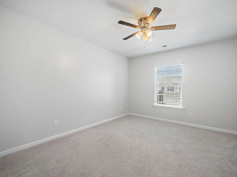 1164 Mossy Rock Dr — Photo 19