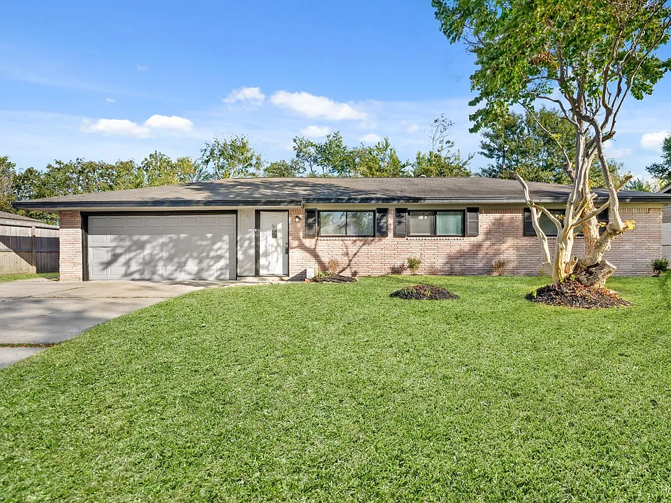 2808 28th Ave N