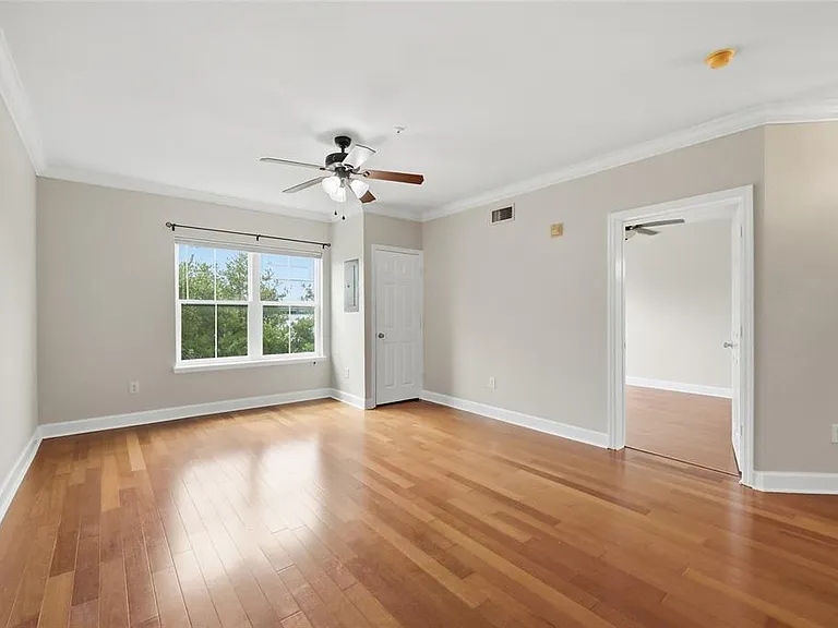 204 E South St #4053 — Photo 18