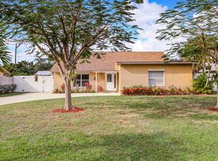 6461 SE Clairmont Pl, Hobe Sound, FL 33455