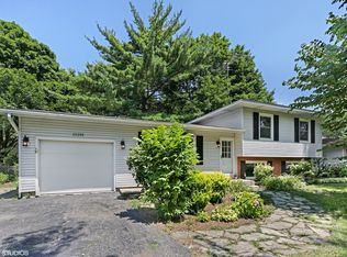 3S205 Ironwood Dr, Glen Ellyn, IL
