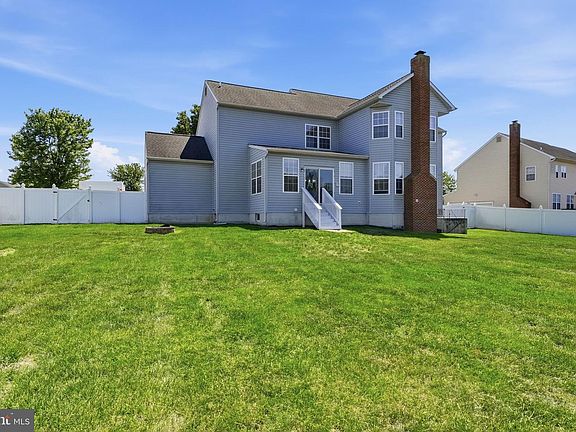 2nd image of 3043 Wildflower Dr