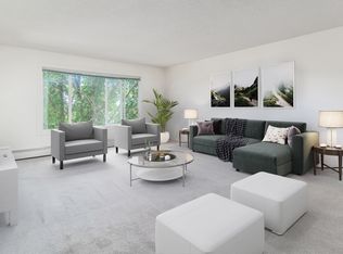 West Edmonton Court, Edmonton, AB T5T 1T8