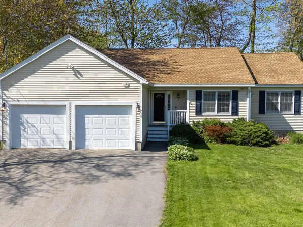 2 Greenleaf Drive, Seabrook, NH 03874