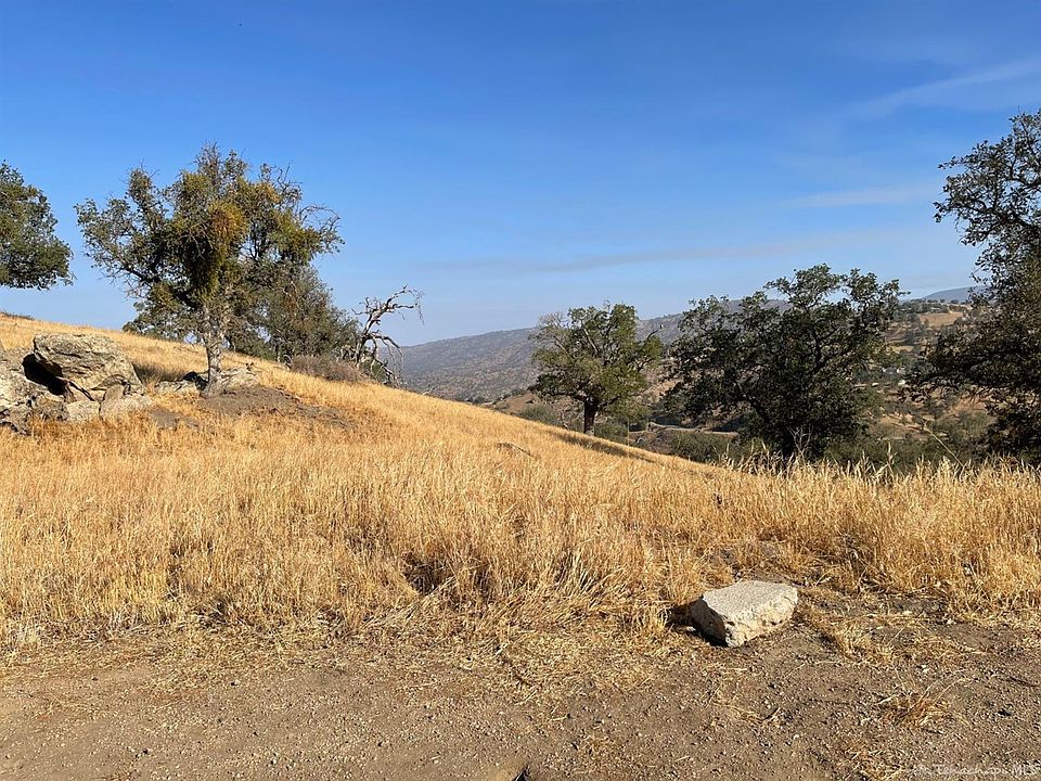 2nd image of 18561 Kern Ct