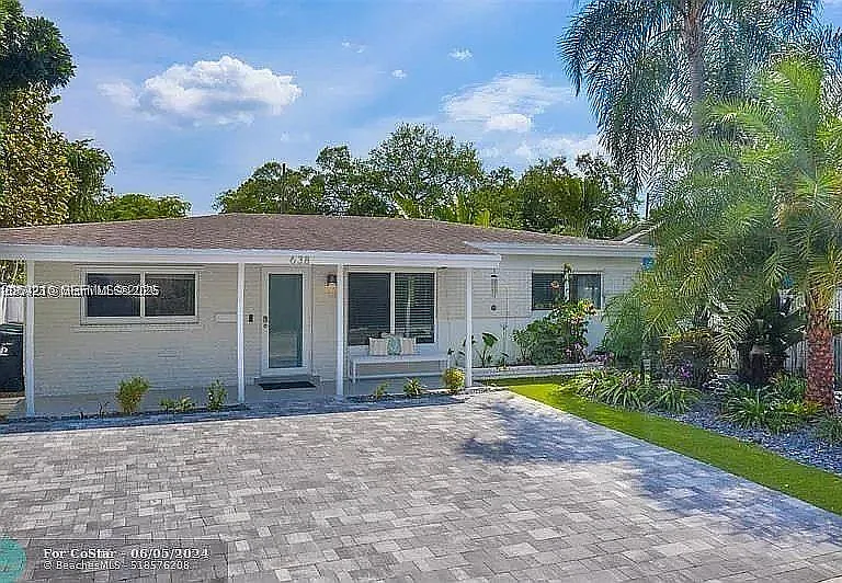 638 SW 5th Ave — Photo 11