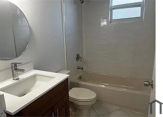 181 NW 47th Ave #8 — Photo 3
