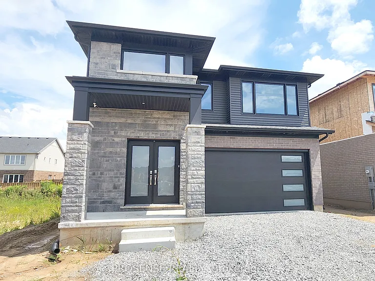 15 Samuel Ave — Photo 2