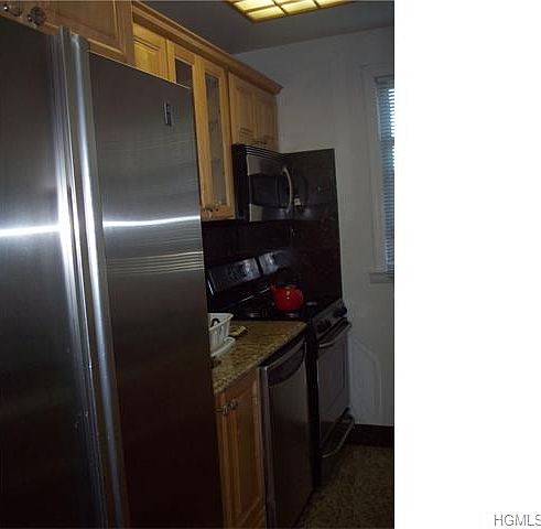 1st image of 1 Arlington St APT 1A