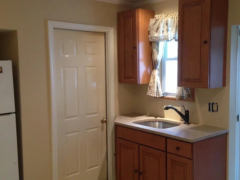 3432 Woodlawn Ave — Photo 3