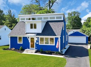 2225 Edgevale Rd, Columbus, OH 43221