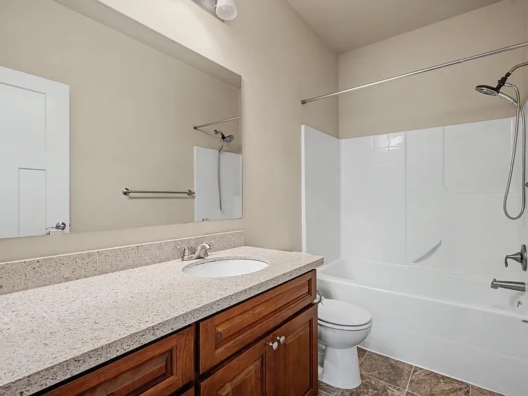 1643 Burnside Pl — Photo 25