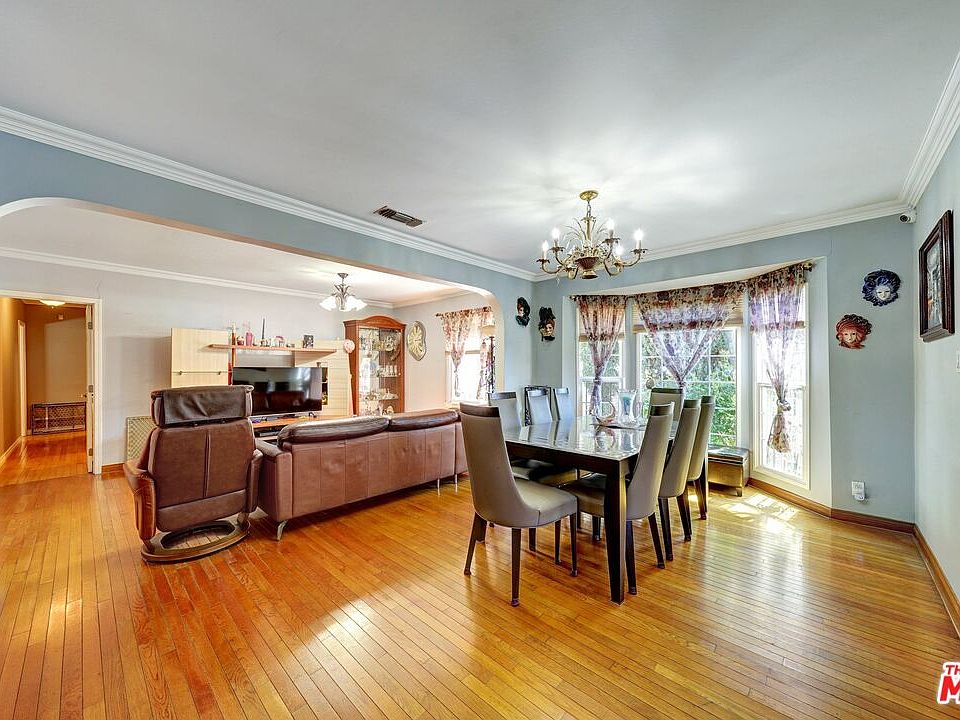 1st image of 840 N Poinsettia Pl