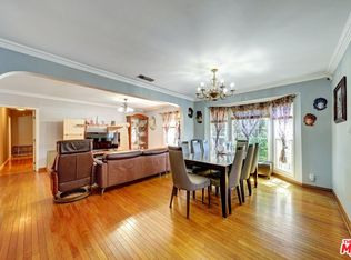 840 N Poinsettia Pl, Los Angeles, CA 90046