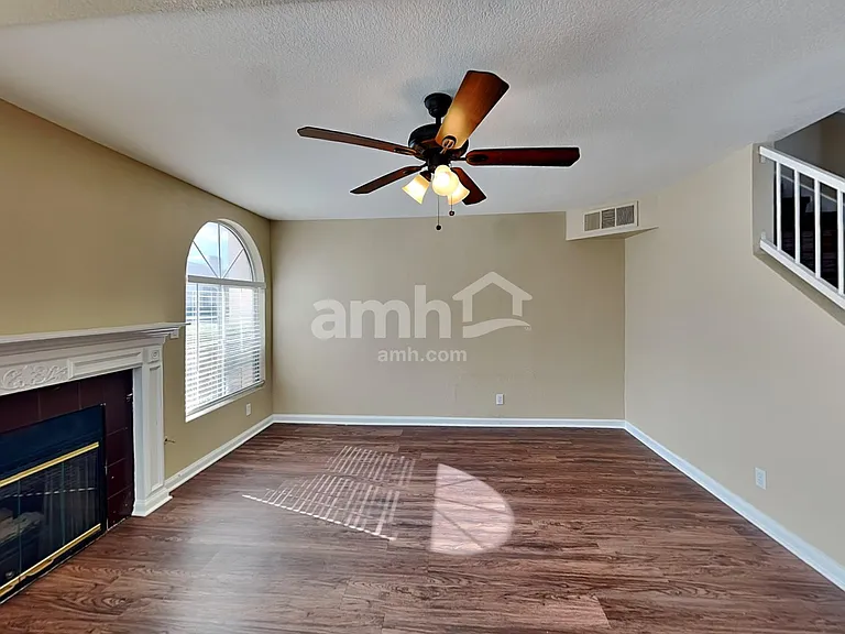 7970 Lonette Ave — Photo 6