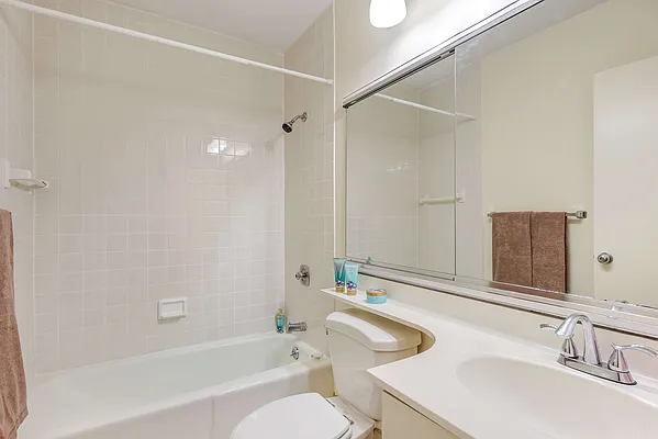 Rented by Compass | media 10