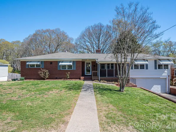 608 N State St, Lincolnton, NC 28092