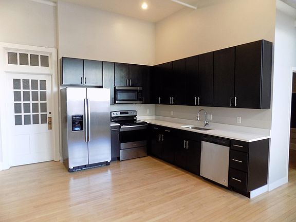 2nd image of 3530 Utah St #201