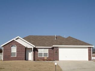 550 Elk Ave, Elkins, AR 72727