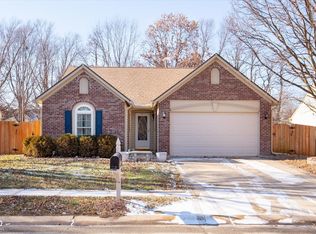 13270 Summerwood Ln, Fishers, IN 46038