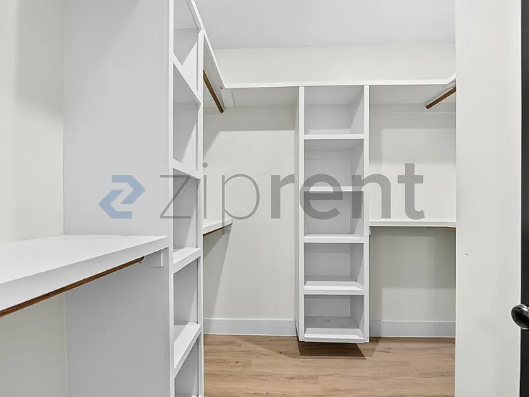 4941 Townsend Dr — Photo 17