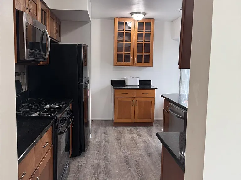 21 Jeffrey Cir — Photo 3