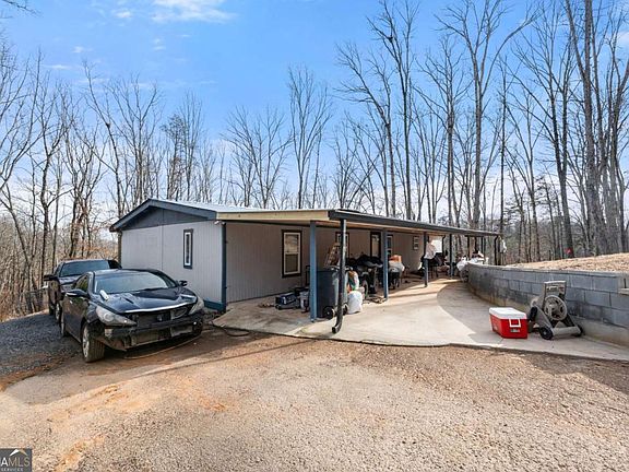 3rd image of 393 Lancelot Rd