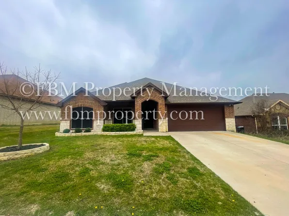 2907 Tenison Dr, Ennis, TX 75119