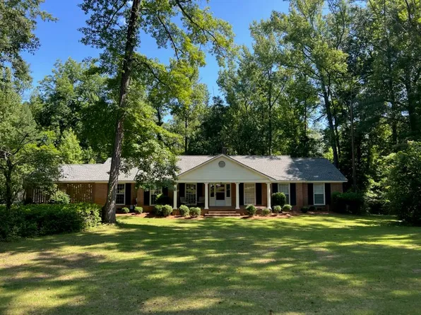 612 Kinney St, Sandersville, GA 31082