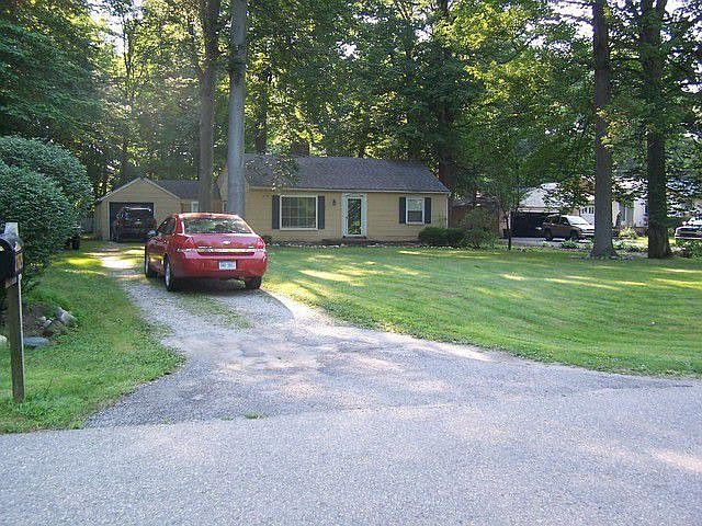 2nd image of 21629 Mayfield St