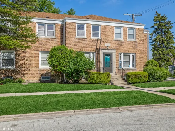2211 S 10th Ave #26, Broadview, IL 60155