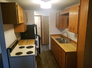 2514 Burdick Expy E #B, Minot, ND 58701